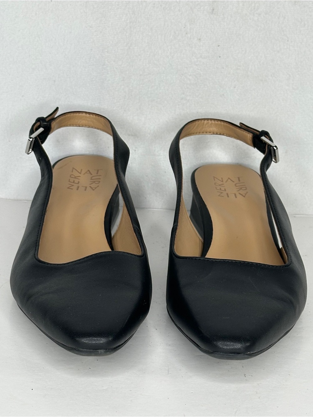 Naturalizer Ginger Black Slingback Shoes Pointed-Toe Low Heel Office
Sz 7.5 - Picture 3 of 9